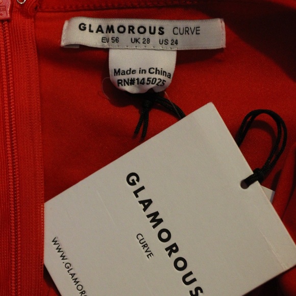 GLAMOROUS CURVE NWT Red Cold Shoulder Dress - Picture 8 of 8